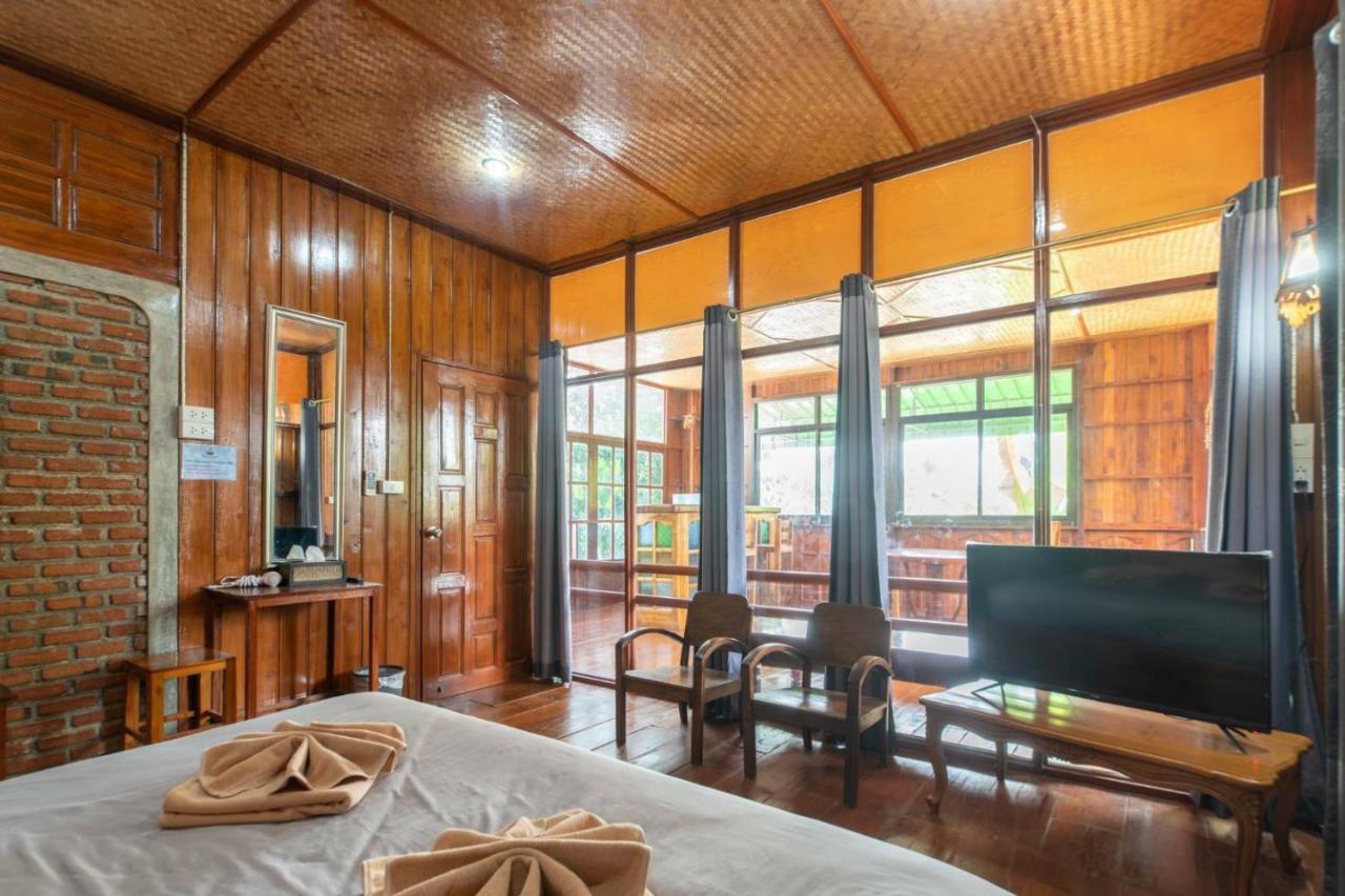 Kanecha'S Home Lampang Exterior photo